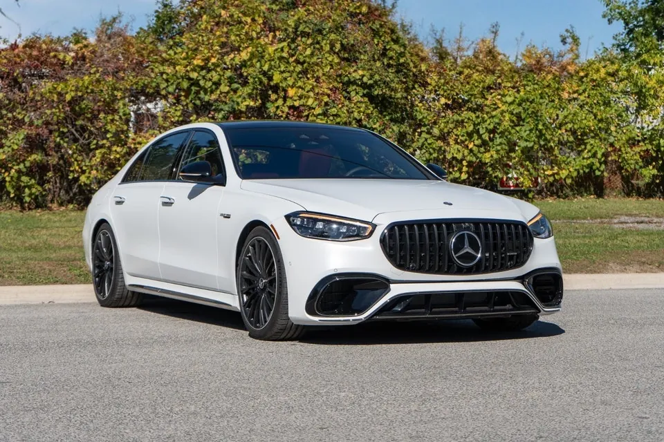 Mercedes-Benz S-Class 2024 photo 3