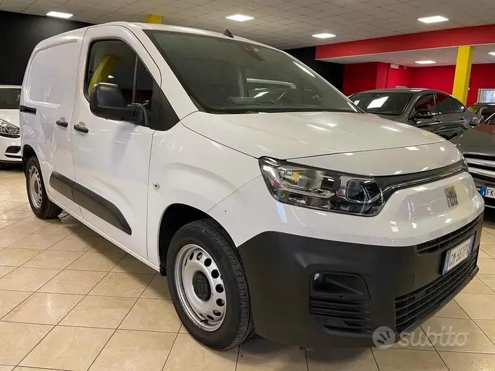 Fiat Doblò 2023 photo 2