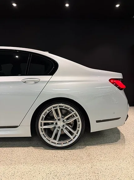 BMW 750I 2020 photo 4