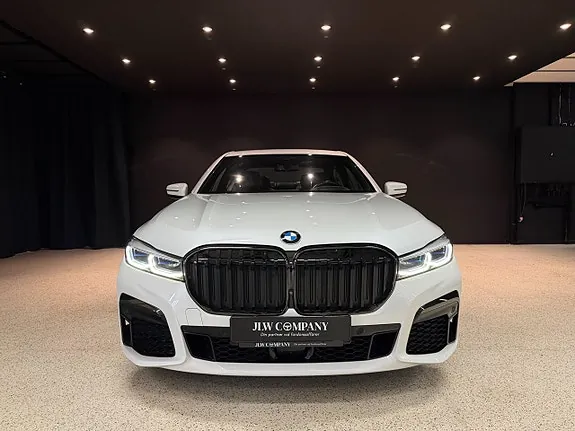 BMW 750I 2020 photo 2