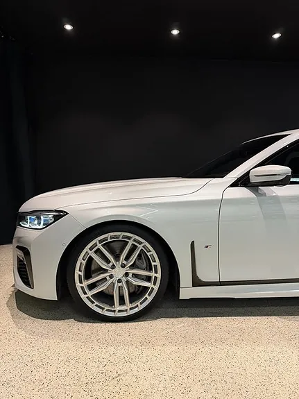 BMW 750I 2020 photo 5