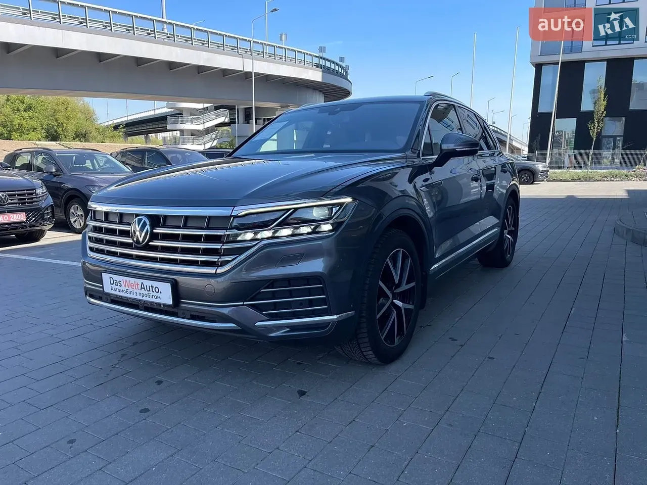 Volkswagen Touareg 2021 photo 2