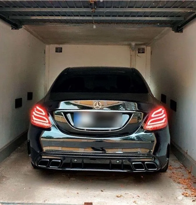 Mercedes-Benz C220D