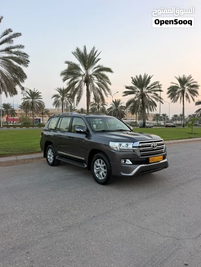 Toyota Land Cruiser