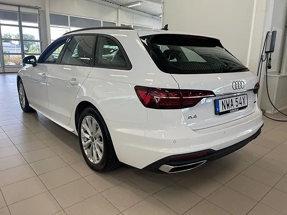 Audi A4 2024 photo 5