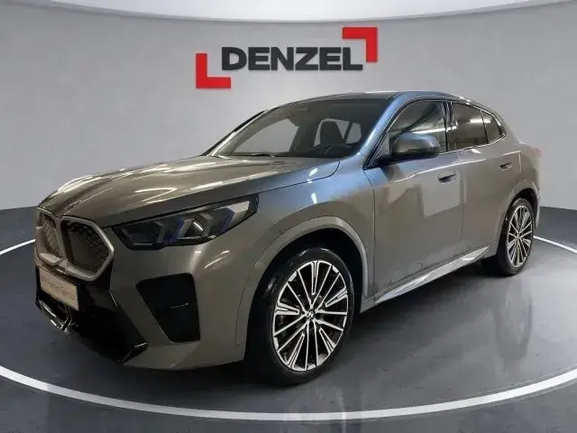 BMW Ix2