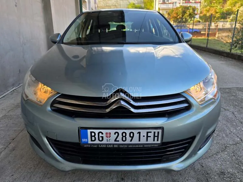 Citroen C4 2013 photo 2