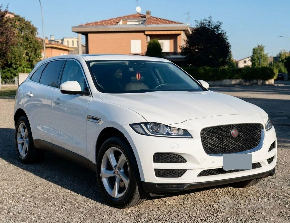 Jaguar F-Pace