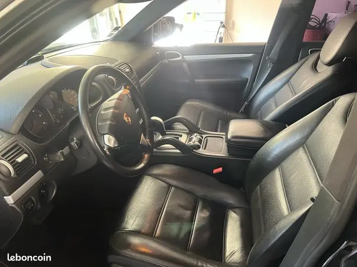 Porsche Cayenne 2009 photo 2