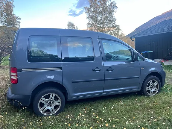 Volkswagen Caddy 2014 photo 2