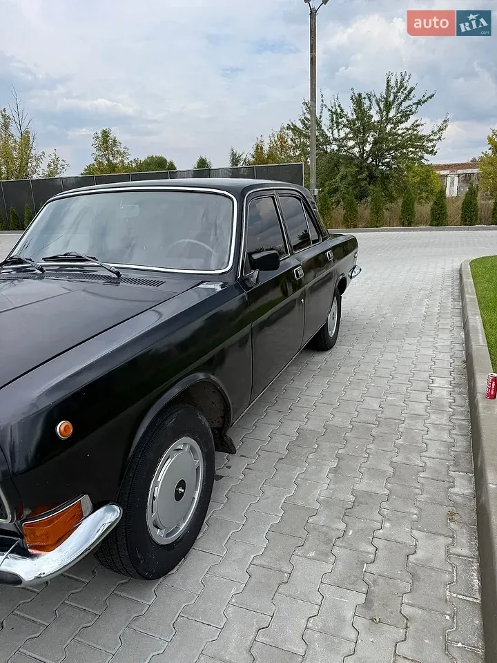 Gaz Volga 1986 photo 2