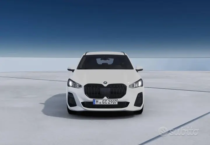 BMW 2 Series photo 3