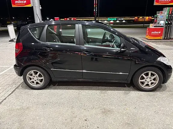 Mercedes-Benz A 160 2010 photo 4