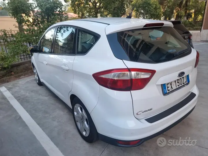 Ford C-Max 2015 photo 4