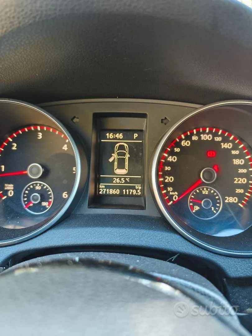 Volkswagen Golf 2011 photo 4