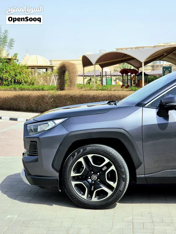 Toyota Rav 4 2019 photo 2