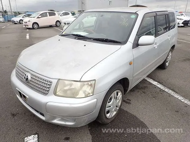 Toyota Succeed 2005 photo 2