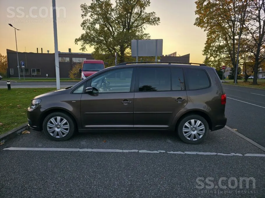 Volkswagen Touran 2013 photo 5
