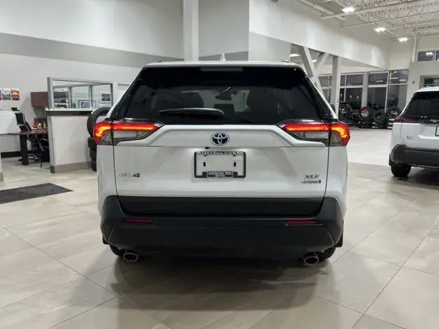 Toyota Rav4 2024 photo 5