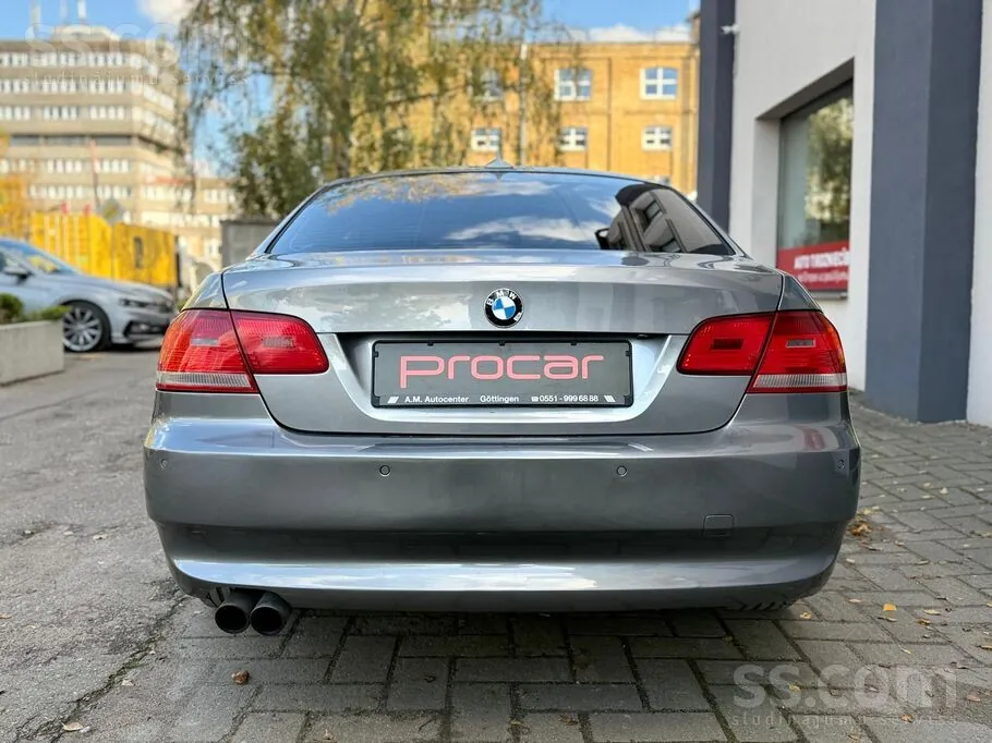 BMW 330I 2008 photo 4