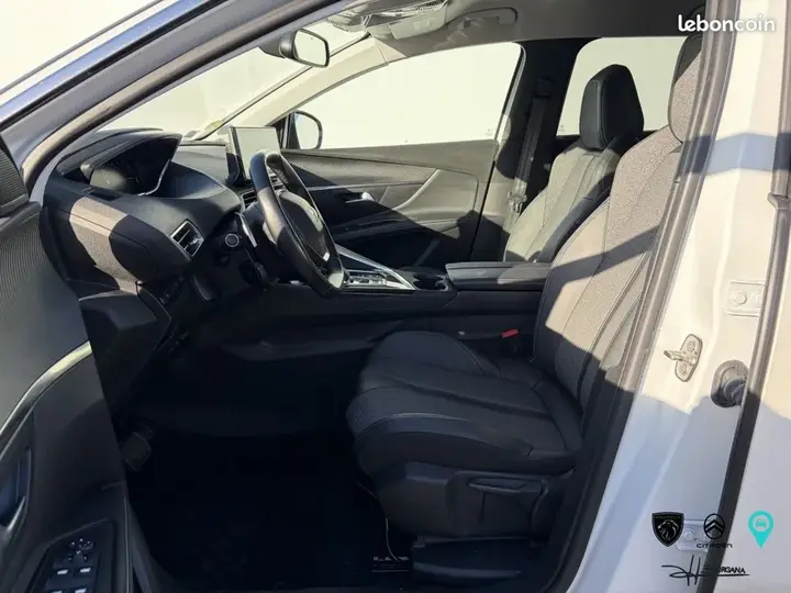 Peugeot 5008 2021 photo 2