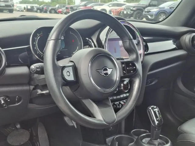 Mini Convertible 2023 photo 3