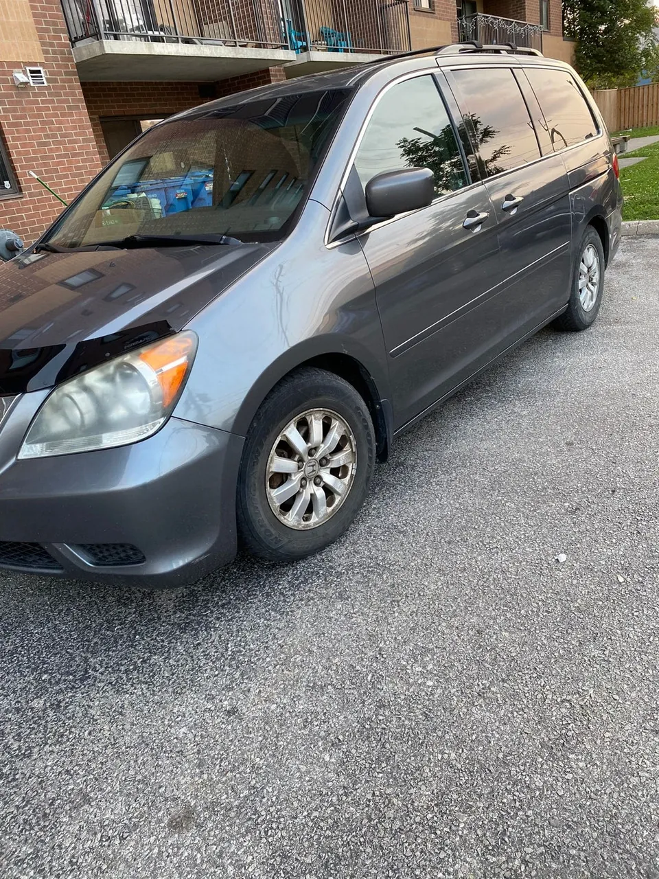 Honda Odyssey 2010 photo 3