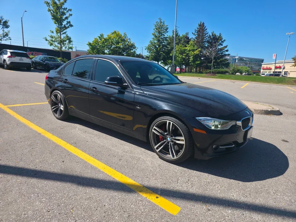 BMW 328I 2012 photo 3