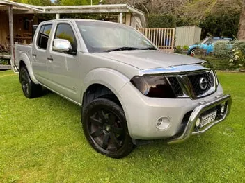 Nissan Navara 2012 photo 2