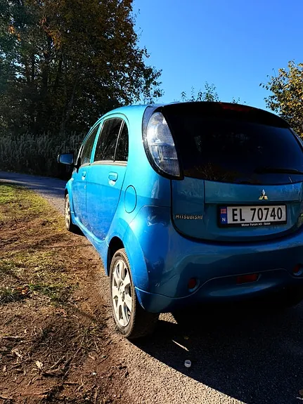 Mitsubishi I-Miev 2015 photo 4