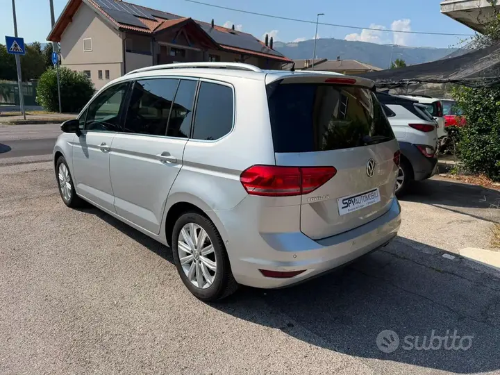 Volkswagen Touran 2017 photo 5