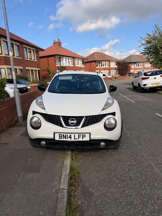Nissan Juke 2014 photo 2