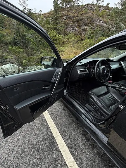 BMW 525D 2004 photo 4