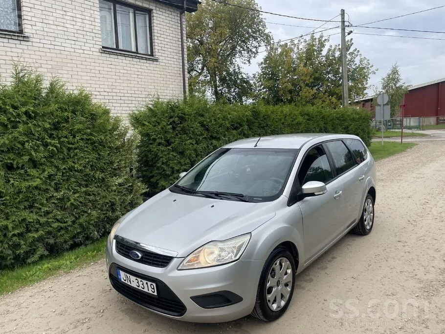 Ford Focus 2009 photo 2
