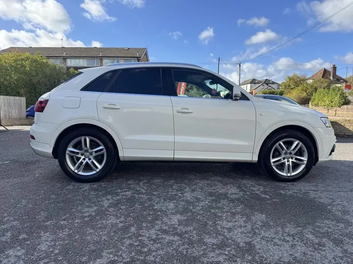 Audi Q3 2013 photo 4