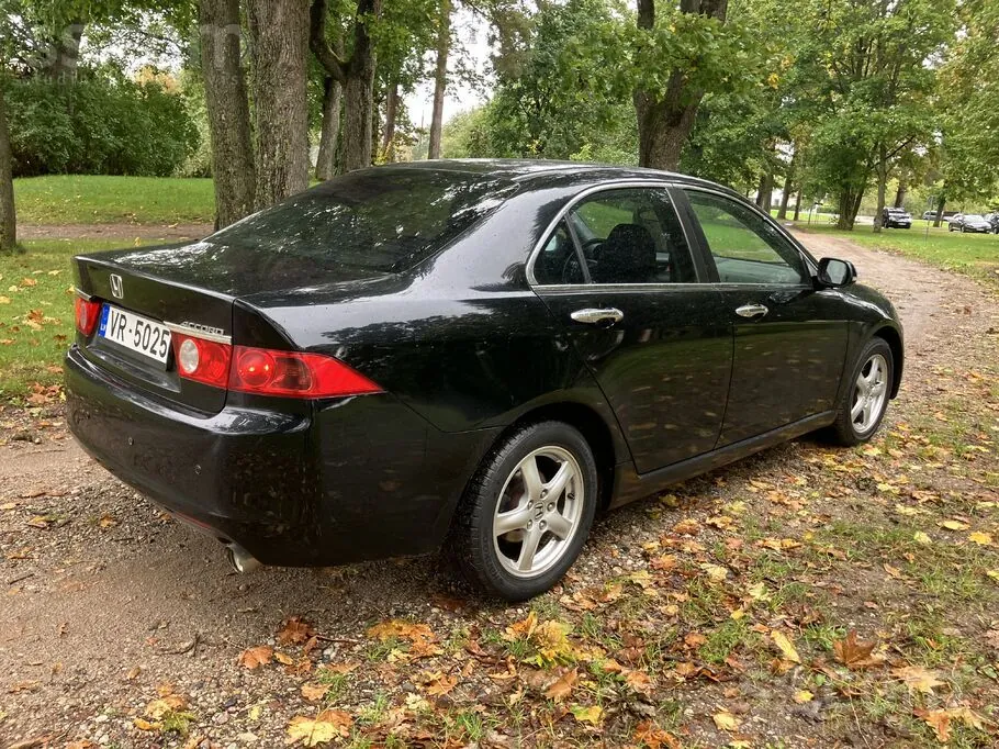 Honda Accord 2005 photo 5