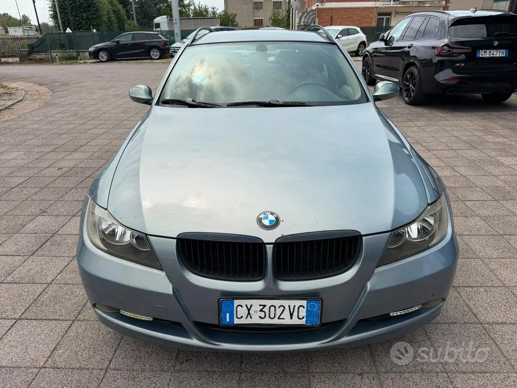 BMW 3 Series 2005 photo 2