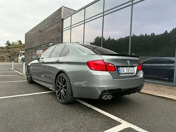BMW 530Xd 2011 photo 5