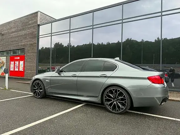BMW 530Xd 2011 photo 4