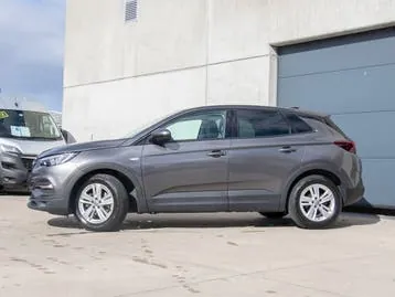 Opel Grandland X 2019 photo 2