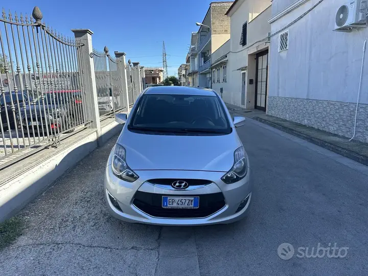 Hyundai Ix20 2013 photo 2