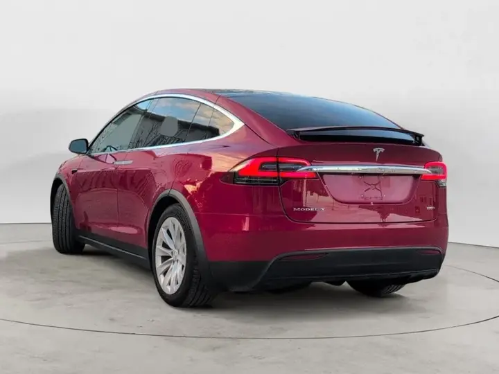Tesla Model X 2018 photo 4