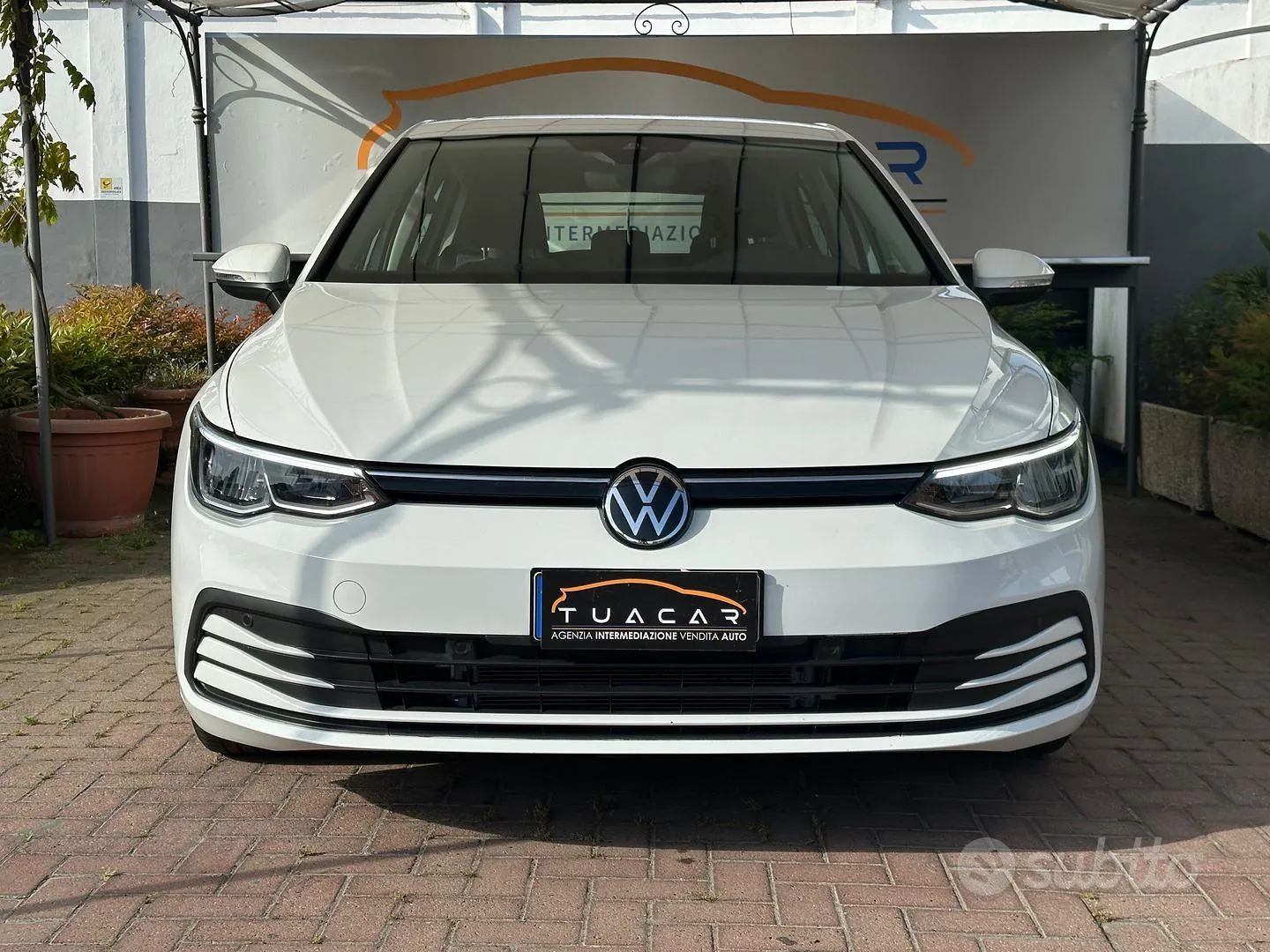 Volkswagen Golf 2022 photo 2