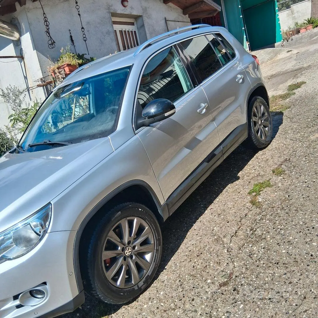 Volkswagen Tiguan 2010 photo 2
