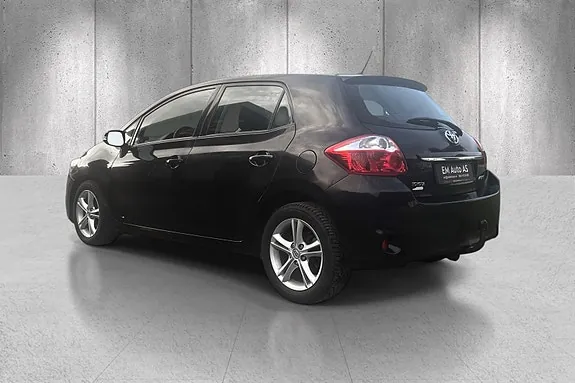 Toyota Auris 2010 photo 5