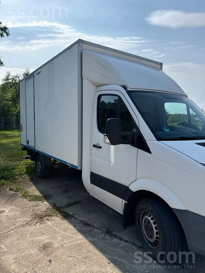 Volkswagen Crafter 2012 photo 2