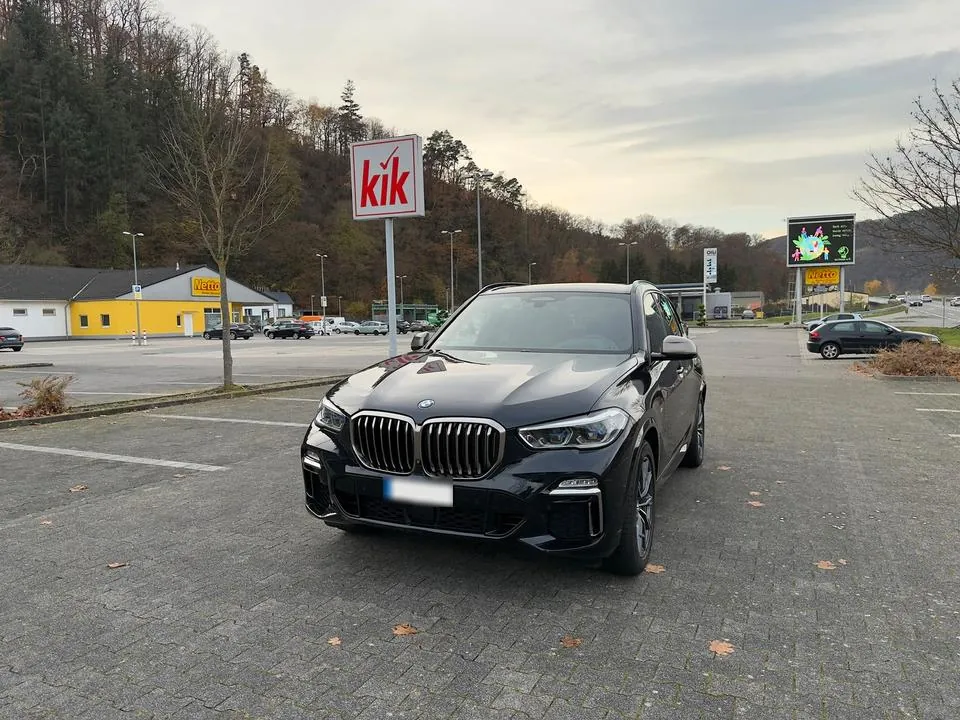 BMW X5 M50D