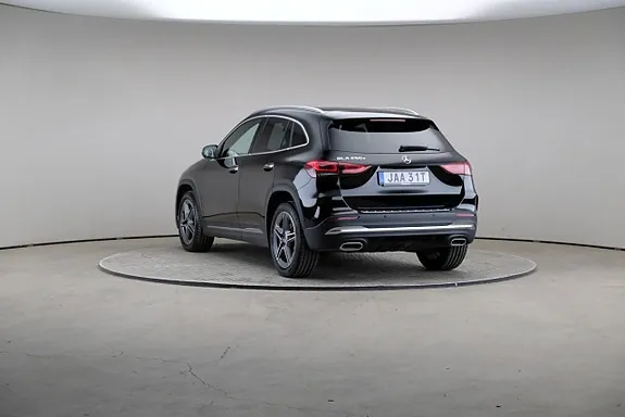 Mercedes-Benz Gla250 E 2023 photo 2