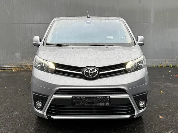 Toyota Proace Verso 2022 photo 2
