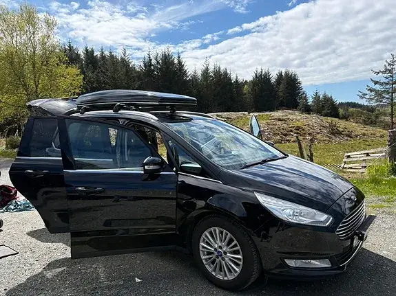 Ford Galaxy 2015 photo 3